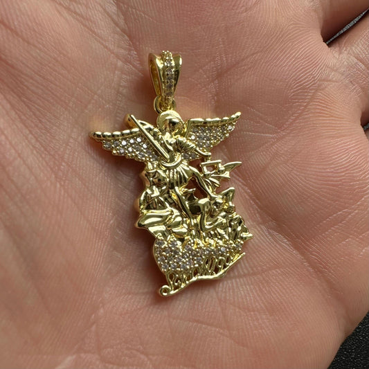 Dije San Miguel Arcangel Tono Oro 18K